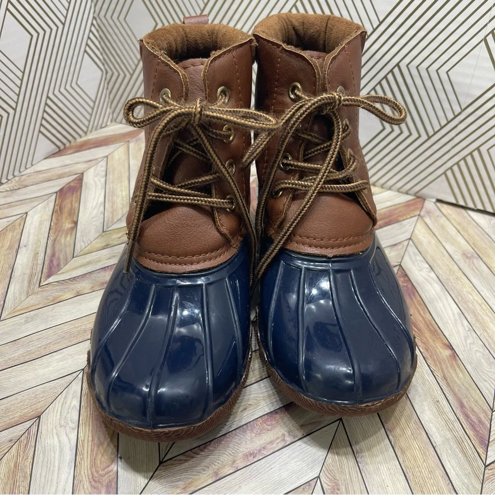 Wore only a few times Yokids size 1 Duck boots E7‎ - Picture 2 of 6